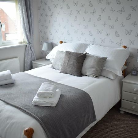 103 Bewick Serviced Accommodation Newton Aycliffe Bagian luar foto