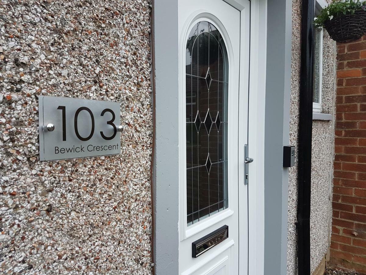 103 Bewick Serviced Accommodation Newton Aycliffe Bagian luar foto